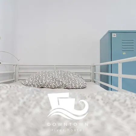 ホステル ダウンタウン リバー *