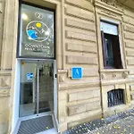 بيت شباب شباب داون تاون ريفر