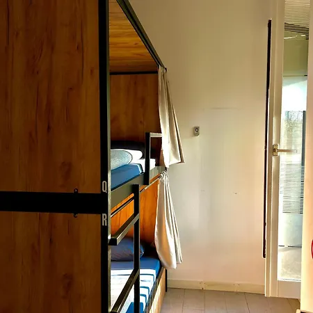 Hostal Downtown River