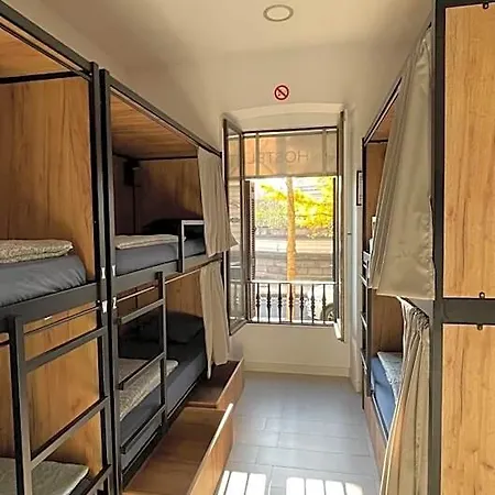 Downtown River Hostel *