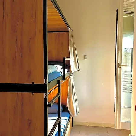 Hostel Downtown River