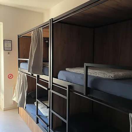 Hostel Downtown River *