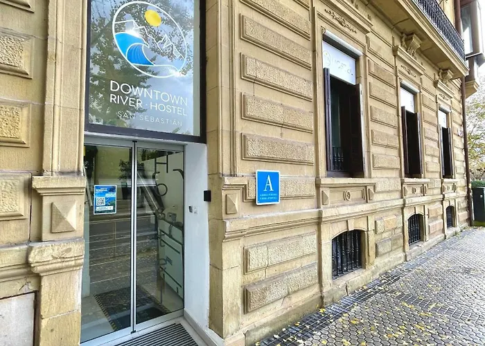 Downtown River Hostel *