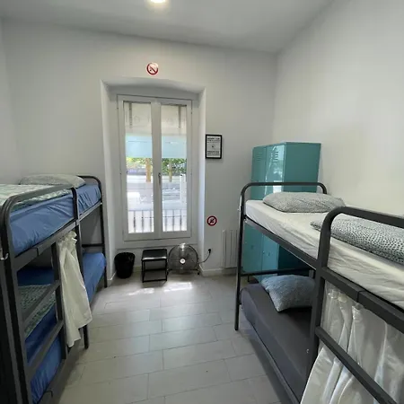 Auberge de jeunesse Downtown River *